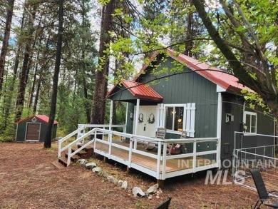 See this adorable little cabin on .64 acre. The best lot in on Terrace Lakes Golf Resort in Idaho - for sale on GolfHomes.com, golf home, golf lot