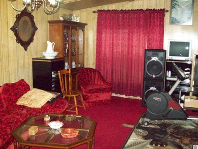 Nice 3 bedroom 2 bath home with .80 acre lot just outside the on Country Club of Paducah in Kentucky - for sale on GolfHomes.com, golf home, golf lot