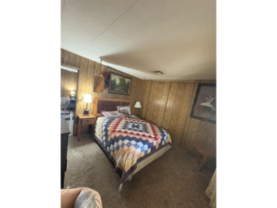 NEW ROOF, Super cute Mobile home in Exeter adult park. Very well on Exeter Golf Course in California - for sale on GolfHomes.com, golf home, golf lot