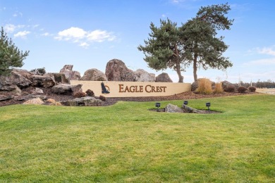 Welcome to your dream townhome in Eagle Crest, perfectly on Eagle Crest Golf Resort - Ridge Course in Oregon - for sale on GolfHomes.com, golf home, golf lot