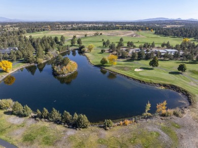 Welcome to your dream townhome in Eagle Crest, perfectly on Eagle Crest Golf Resort - Ridge Course in Oregon - for sale on GolfHomes.com, golf home, golf lot