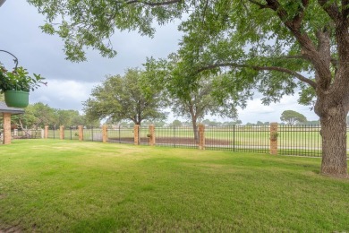 This sweet home, nestled on the 5th hole of Green Tree golf on Green Tree Country Club in Texas - for sale on GolfHomes.com, golf home, golf lot