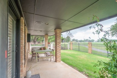 This sweet home, nestled on the 5th hole of Green Tree golf on Green Tree Country Club in Texas - for sale on GolfHomes.com, golf home, golf lot