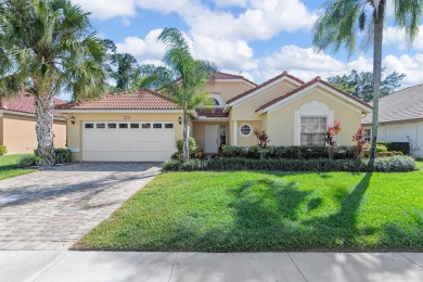 This charming single-family home features 3 spacious bedrooms on Binks Forest Golf Club in Florida - for sale on GolfHomes.com, golf home, golf lot