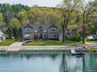 Spectacular Lakefront Living on All-Sports Silver Lake!
Welcome on Moose Ridge Golf Course in Michigan - for sale on GolfHomes.com, golf home, golf lot