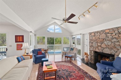 Location Location Location! Laurel Ridge Country Club Townhome on Laurel Ridge Country Club in North Carolina - for sale on GolfHomes.com, golf home, golf lot