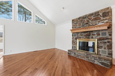 Welcome to 313 Snead Dr. in Fairfield Bay, perfectly positioned on Indian Hills Country Club in Arkansas - for sale on GolfHomes.com, golf home, golf lot