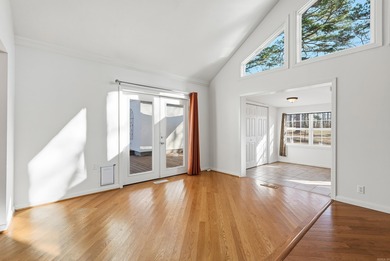 Welcome to 313 Snead Dr. in Fairfield Bay, perfectly positioned on Indian Hills Country Club in Arkansas - for sale on GolfHomes.com, golf home, golf lot