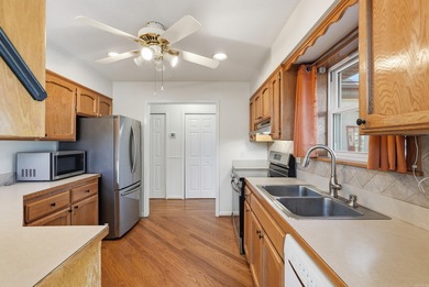 Welcome to 313 Snead Dr. in Fairfield Bay, perfectly positioned on Indian Hills Country Club in Arkansas - for sale on GolfHomes.com, golf home, golf lot