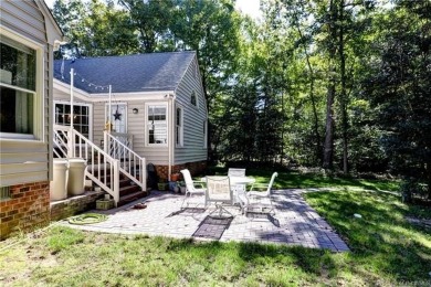 Located in the desirable Greensprings Plantation golf community on Williamsburg National Golf Club in Virginia - for sale on GolfHomes.com, golf home, golf lot