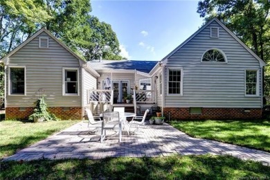 Located in the desirable Greensprings Plantation golf community on Williamsburg National Golf Club in Virginia - for sale on GolfHomes.com, golf home, golf lot