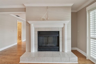 Beautifully renovated townhome in Feather sound Country Club on Feather Sound Country Club in Florida - for sale on GolfHomes.com, golf home, golf lot