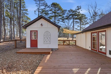 Welcome to 313 Snead Dr. in Fairfield Bay, perfectly positioned on Indian Hills Country Club in Arkansas - for sale on GolfHomes.com, golf home, golf lot