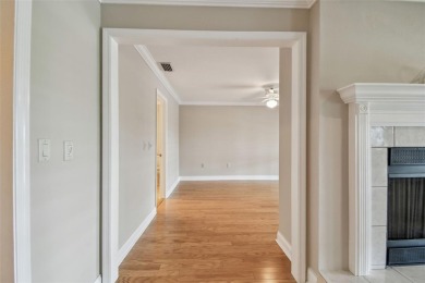 Beautifully renovated townhome in Feather sound Country Club on Feather Sound Country Club in Florida - for sale on GolfHomes.com, golf home, golf lot