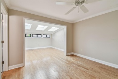 Beautifully renovated townhome in Feather sound Country Club on Feather Sound Country Club in Florida - for sale on GolfHomes.com, golf home, golf lot