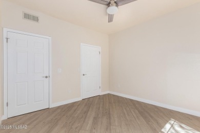 Stunning, remodeled 1 bed, 1 bath corner unit in prestigious on The Lodge at Ventana Canyon - Canyon  in Arizona - for sale on GolfHomes.com, golf home, golf lot