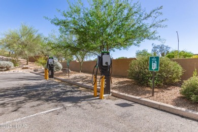 Stunning, remodeled 1 bed, 1 bath corner unit in prestigious on The Lodge at Ventana Canyon - Canyon  in Arizona - for sale on GolfHomes.com, golf home, golf lot