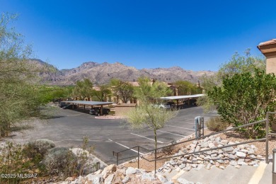 Stunning, remodeled 1 bed, 1 bath corner unit in prestigious on The Lodge at Ventana Canyon - Canyon  in Arizona - for sale on GolfHomes.com, golf home, golf lot