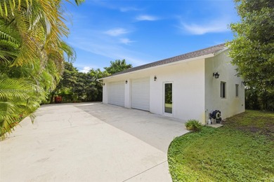 Spacious and Private 3Bed-2Bath Oasis in Prestigious Country on Fort Lauderdale Country Club in Florida - for sale on GolfHomes.com, golf home, golf lot