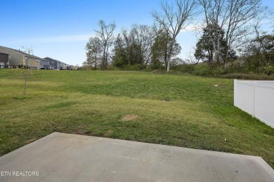 Located in Oak Ridge's Harbour Pointe and within close proximity on Centennial Golf Course in Tennessee - for sale on GolfHomes.com, golf home, golf lot