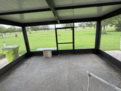 Charming Home on Fairway Drive - Golf Course Living at Its on Stuttgart Country Club in Arkansas - for sale on GolfHomes.com, golf home, golf lot