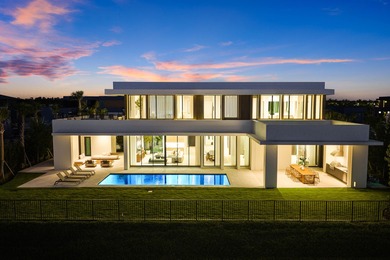 BRAND NEW, JUST COMPLETED--this 5-bedroom, 6.5-bath estate by on Palm Beach Gardens Golf Course in Florida - for sale on GolfHomes.com, golf home, golf lot