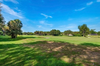 Beautiful 4 bedroom 2 1/2 Bathroom Townhouse. Features Kitchen on  in Florida - for sale on GolfHomes.com, golf home, golf lot