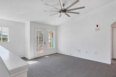 Here's your chance to own this beautiful 1 bed/1 bath, 752 sqft on Lakewood Ranch Golf and Country Club in Florida - for sale on GolfHomes.com, golf home, golf lot
