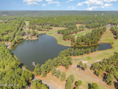 ***GOLF FRONT HOME ON 1 ACRE IN FOXFIRE!*** This spacious on Foxfire Golf and Country Club in North Carolina - for sale on GolfHomes.com, golf home, golf lot