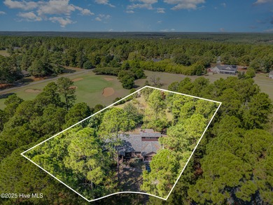 ***GOLF FRONT HOME ON 1 ACRE IN FOXFIRE!*** This spacious on Foxfire Golf and Country Club in North Carolina - for sale on GolfHomes.com, golf home, golf lot