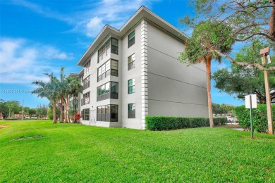 Beautiful 2BR/2BA condo in Whitehall at Pine Island Ridge, Davie on Pine Island Ridge Country Club in Florida - for sale on GolfHomes.com, golf home, golf lot