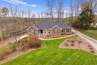 4270 Country Way Cohutta, GA 30710 is a 5 bedroom, 3 bathroom on Nob North Golf Course in Georgia - for sale on GolfHomes.com, golf home, golf lot