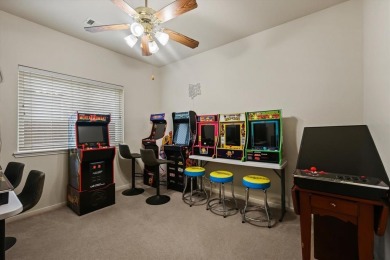 Enjoy golf course living in this beautifully maintained 3 bed on Oakmont Country Club in Texas - for sale on GolfHomes.com, golf home, golf lot