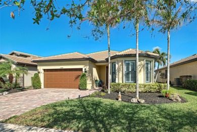 PRICED TO SELL, IT HAD A MAJOR PRICE REDUCTION! This on Sarasota National Golf Club in Florida - for sale on GolfHomes.com, golf home, golf lot