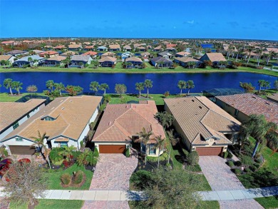 PRICED TO SELL, IT HAD A MAJOR PRICE REDUCTION! This on Sarasota National Golf Club in Florida - for sale on GolfHomes.com, golf home, golf lot