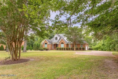 Waterfront home located on the water in a gated community called on Sound Golf Links at Albemarle Plantation in North Carolina - for sale on GolfHomes.com, golf home, golf lot