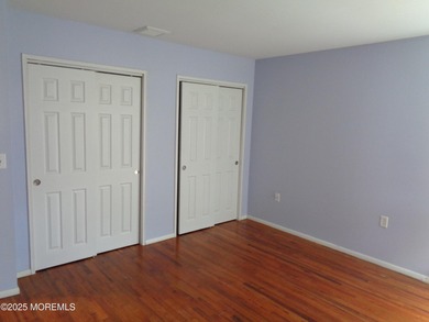 CLEAN & Move-In Ready Oakwood Two model w/ Two Full Baths in a on Keswick Village Golf Course in New Jersey - for sale on GolfHomes.com, golf home, golf lot