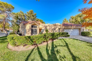 Massive Townhome In Guard Gated Spanish Trails W/ CLEAN AIR & on Spanish Trail Golf and Country Club in Nevada - for sale on GolfHomes.com, golf home, golf lot