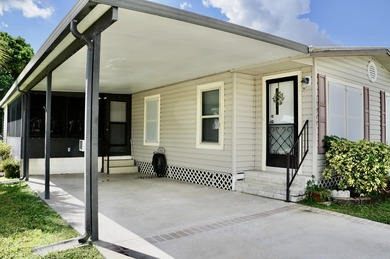 Clean, Furnished, and ready for a new owner. Just bring your on Spanish Lakes Fairways in Florida - for sale on GolfHomes.com, golf home, golf lot