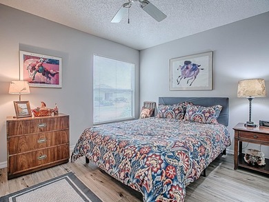 LOCATION is everything with this 2/2 block and stucco Woodlawn on Bacall Executive Golf Course in Florida - for sale on GolfHomes.com, golf home, golf lot