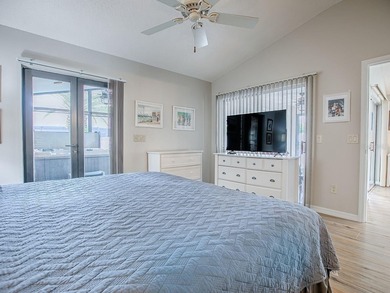 LOCATION is everything with this 2/2 block and stucco Woodlawn on Bacall Executive Golf Course in Florida - for sale on GolfHomes.com, golf home, golf lot