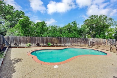 Welcome to this beautifully maintained home featuring 3 spacious on Lone Tree Golf Course in California - for sale on GolfHomes.com, golf home, golf lot