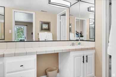 Beautiful turn-key Las Palmas condo-ready for you or your on Sunbrook Golf Course in Utah - for sale on GolfHomes.com, golf home, golf lot