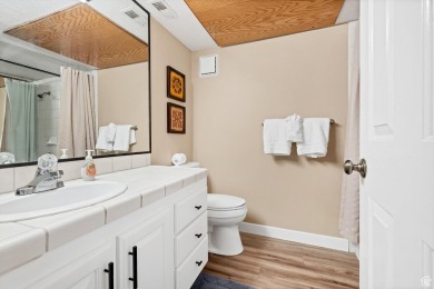 Beautiful turn-key Las Palmas condo-ready for you or your on Sunbrook Golf Course in Utah - for sale on GolfHomes.com, golf home, golf lot