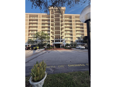 Welcome to this spacious 2 bed, 2 bath condo at 3250 N Palm Aire on Palm-Aire Country Club and Resort - The Oaks in Florida - for sale on GolfHomes.com, golf home, golf lot