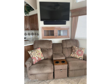 Beautiful & easy to care for stuccoed Park Model w/tile roof in on The Refuge Golf and Country Club in Arizona - for sale on GolfHomes.com, golf home, golf lot