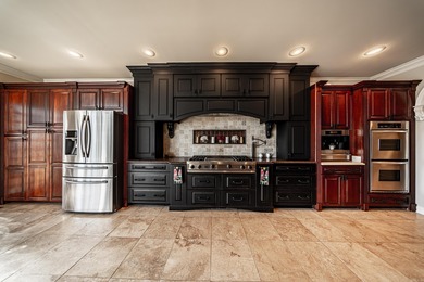 RidgePointe Luxury on the 7th Hole! Discover refined living in on RidgePointe Country Club in Arkansas - for sale on GolfHomes.com, golf home, golf lot