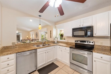 NO BOND! This charming 2 Bedroom, 2 Bath BEAUREGARD  MODEL BLOCK on The Links of Spruce Creek in Florida - for sale on GolfHomes.com, golf home, golf lot