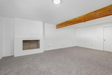 Charming home situated on Mick Riley Golf Course, offering on Mick Riley Golf Course in Utah - for sale on GolfHomes.com, golf home, golf lot