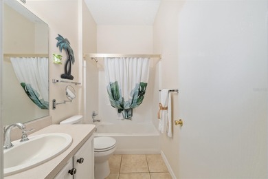 NO BOND! This charming 2 Bedroom, 2 Bath BEAUREGARD  MODEL BLOCK on The Links of Spruce Creek in Florida - for sale on GolfHomes.com, golf home, golf lot